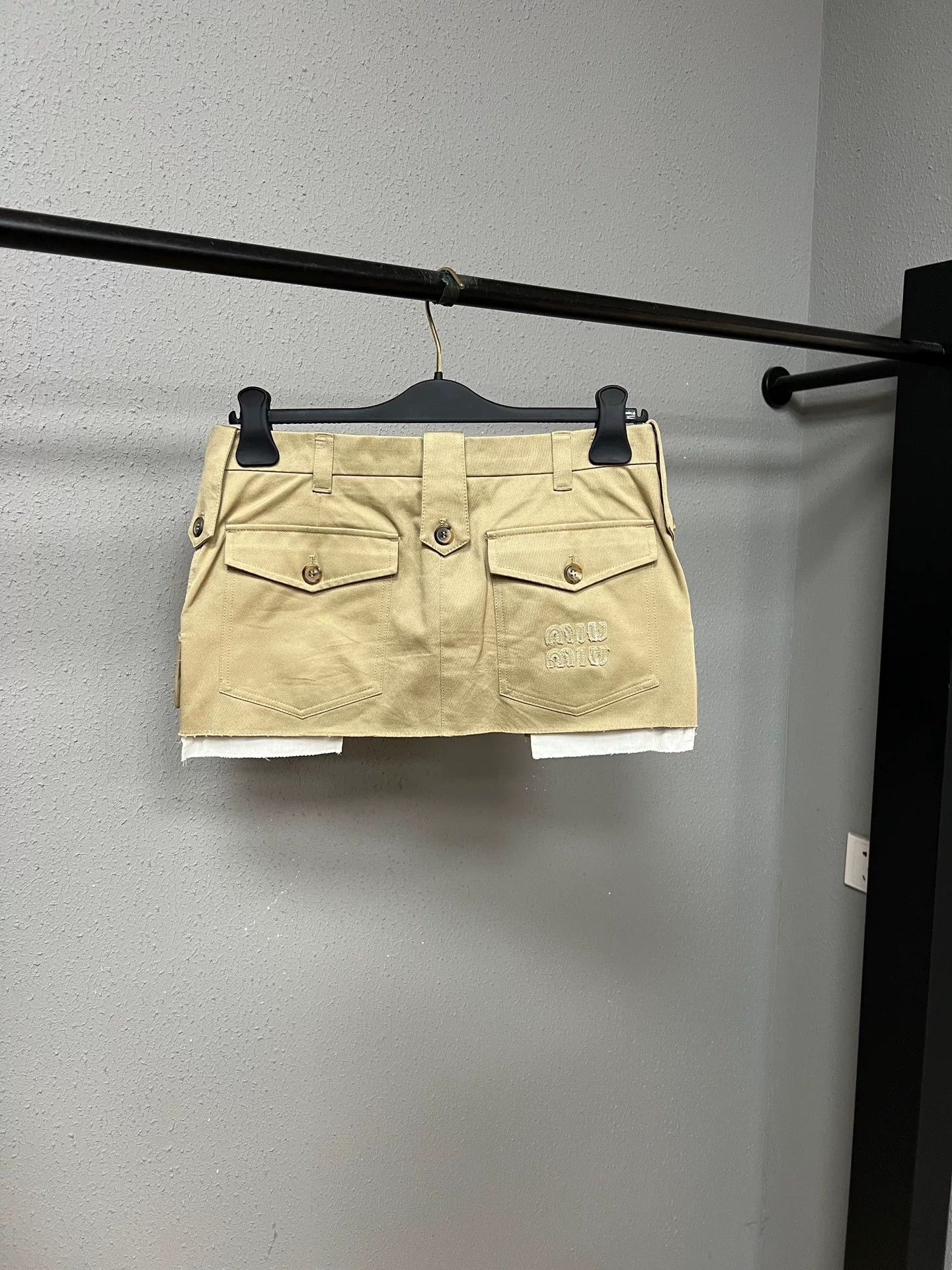 Miu Miu Miu Miu Khaki Pocket Mini Skirt Size 36" / US 14 / IT 50 - 1 Thumbnail