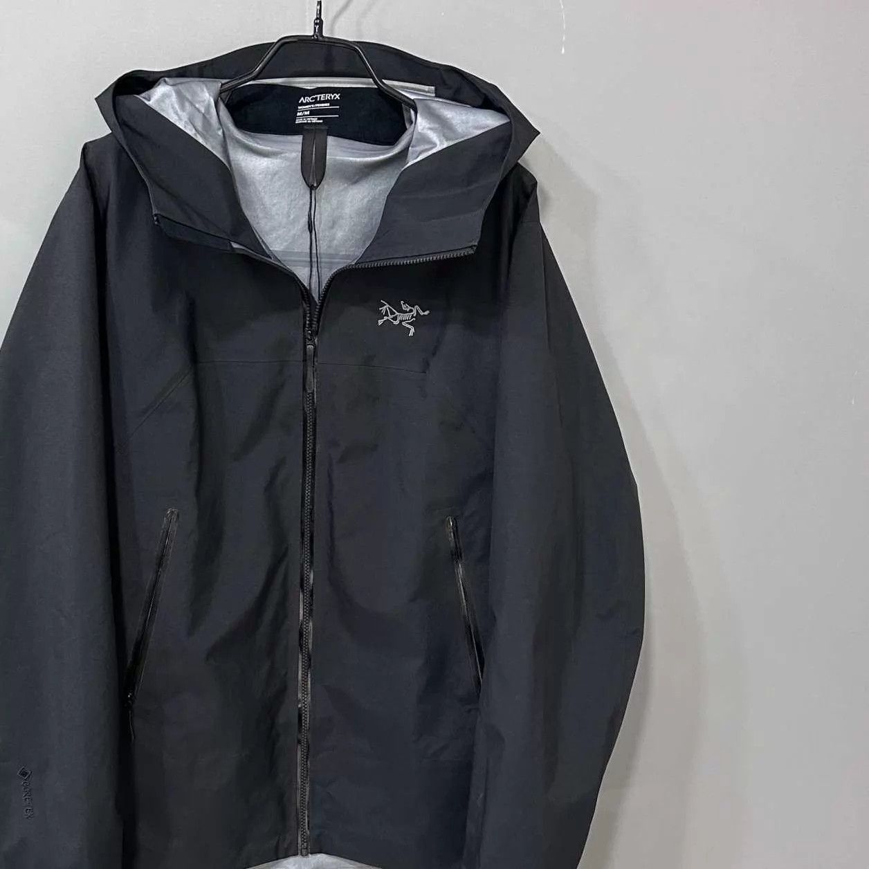 Arc'teryx Arc'teryx Black Beta Jacket M Size M / US 6-8 / IT 42-44 - 2 Thumbnail