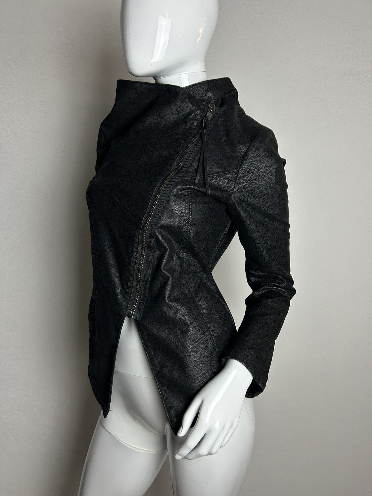 image of Avant Garde Vintage Avant-Garde Fitted Asymmetric Jacket in Black, Women's (Size Small)