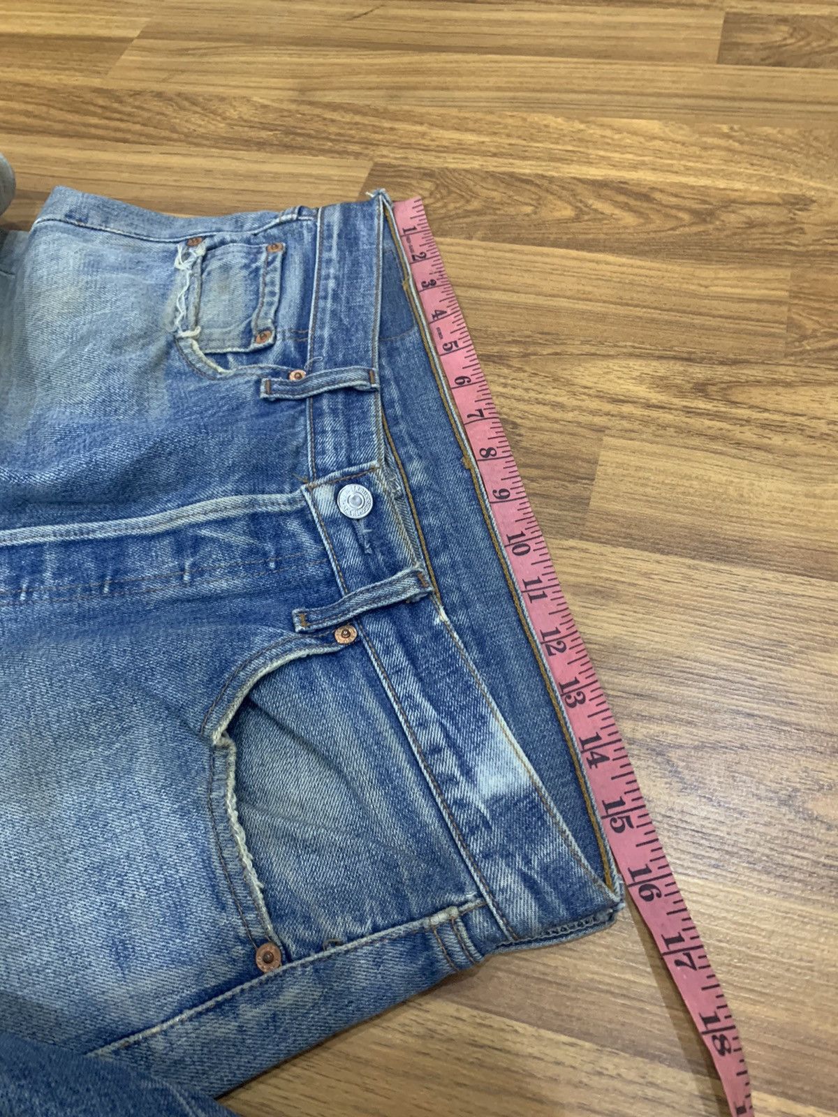 Levi's VTG DESTROYED DISTRESSED SELVEDGE DENIM JEANS SIZE 32 Size US 32 / EU 48 - 14 Thumbnail