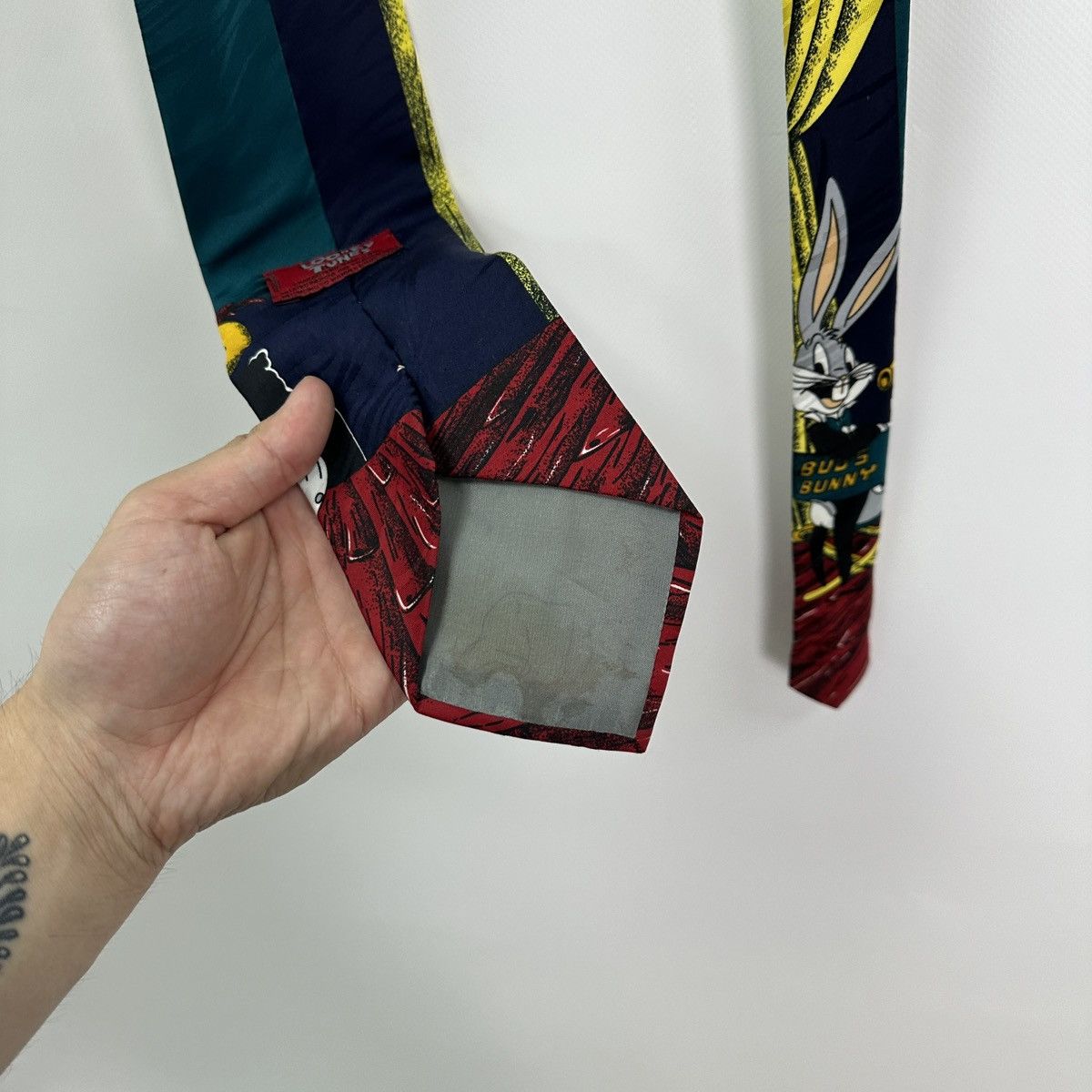 Vintage Vintage 90s 1995 Looney Tunes Bugs Bunny producer tie humor Size ONE SIZE - 6 Thumbnail