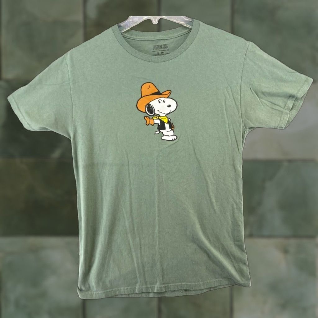Peanuts Peanuts Graphic Print T-Shirt Women's Small Green Cowboy Snoopy Cap Sleeve Size S / US 4 / IT 40 - 1 Thumbnail