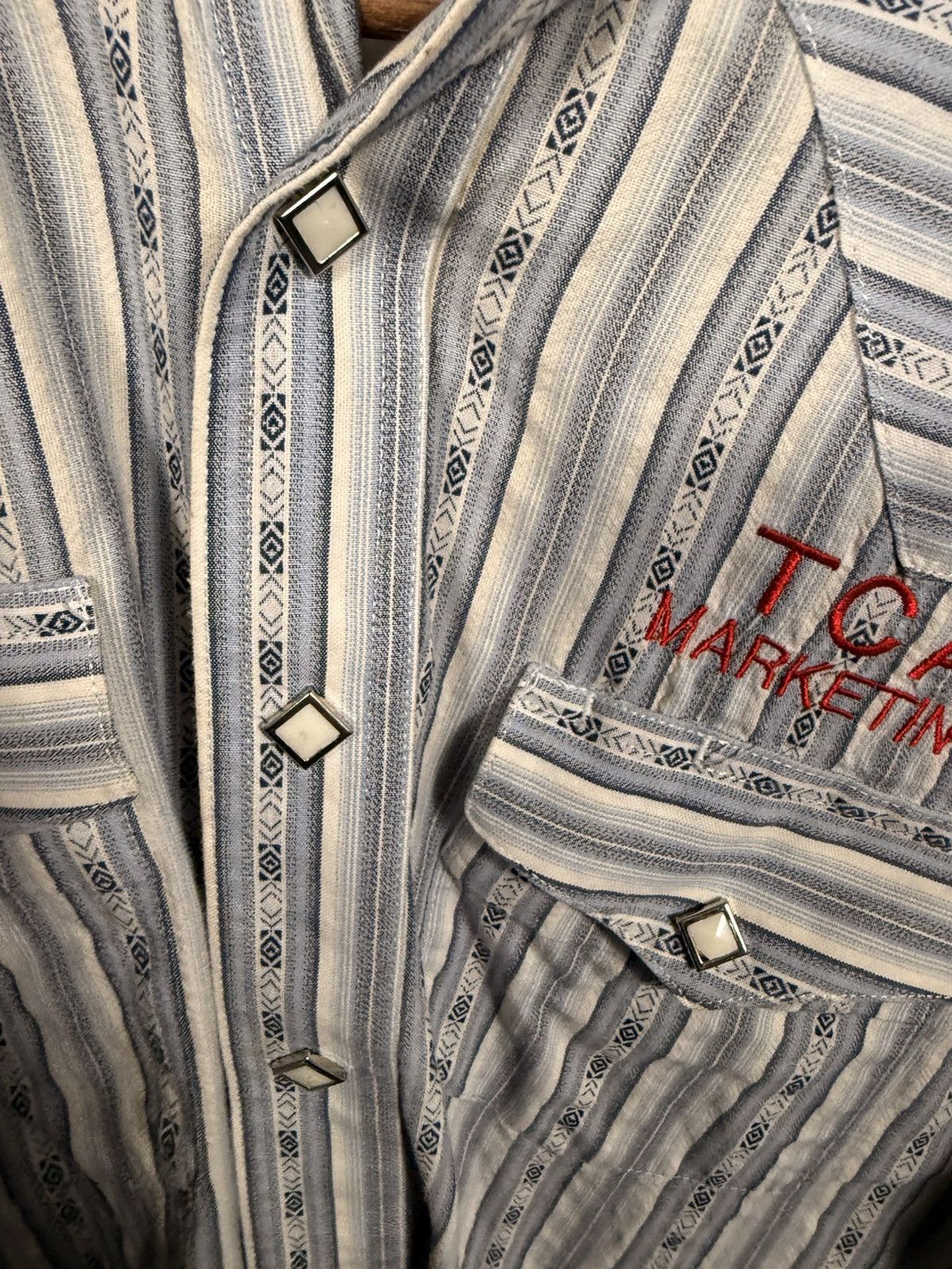 Wrangler Vintage Wrangler Western Pinstripe PearlSnap Button Up Shirt Size US L / EU 52-54 / 3 - 10 Thumbnail
