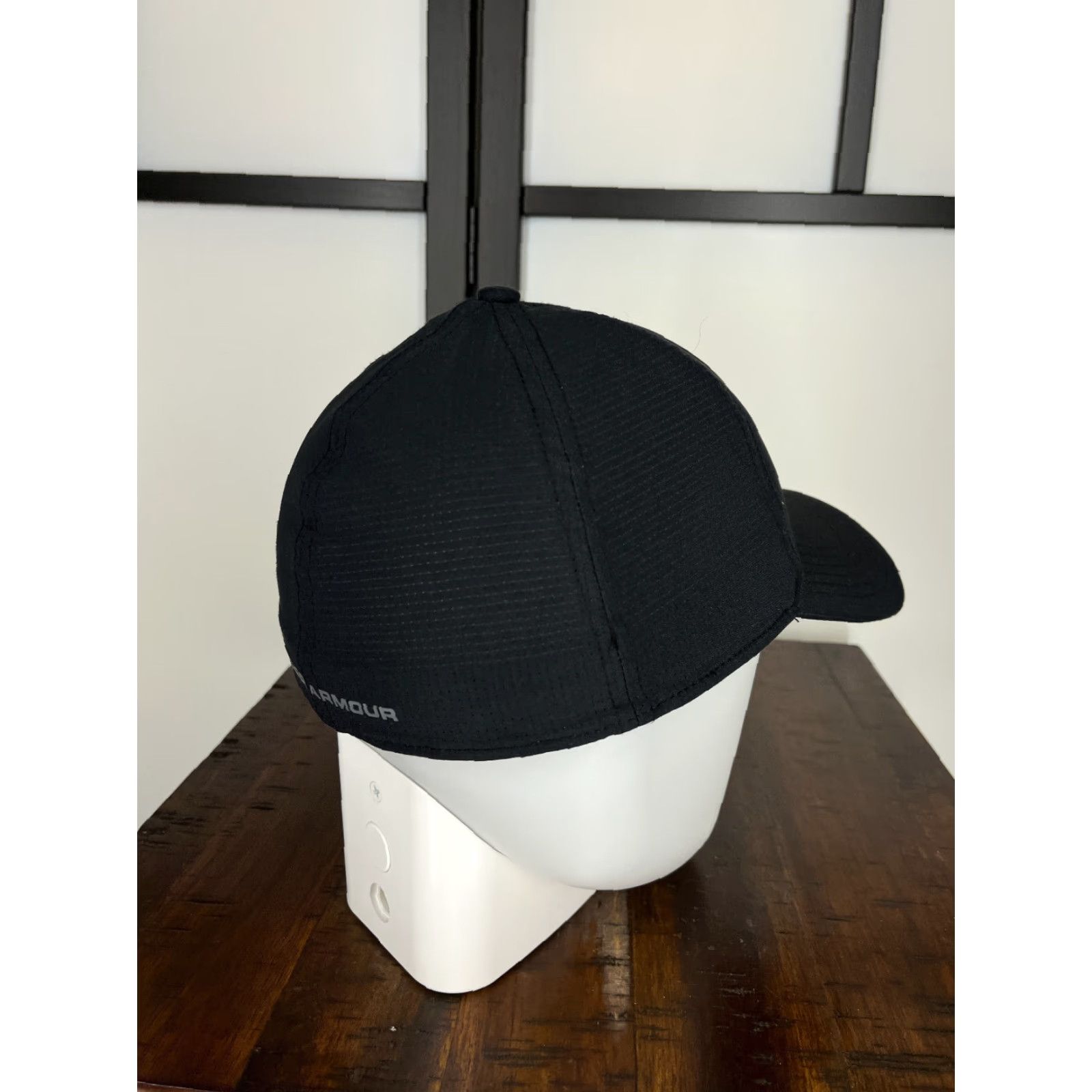 Under Armour Under Armour Hat Cap Fitted Adult XL Black Polyester Outdoors Camp Hike Baseball Cap Men XL Black Outdoor Sports Breathable Lightweight 80s? Size ONE SIZE - 7 Thumbnail