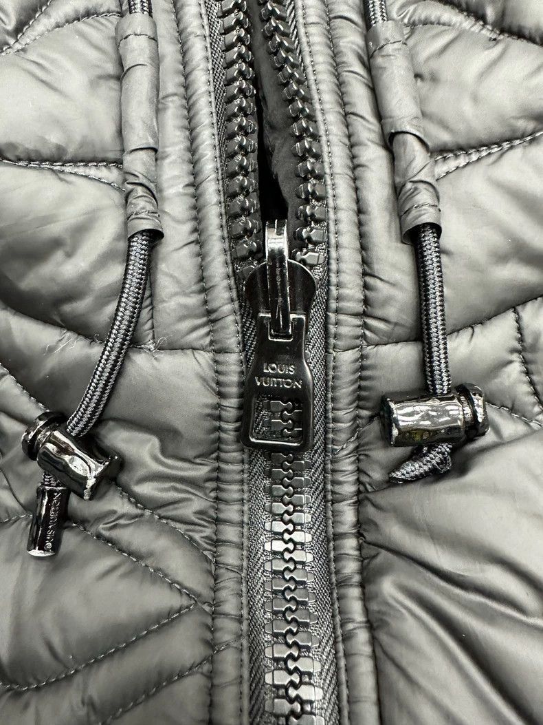 Louis Vuitton Louis Vuitton Quilted Hooded Down Jacket Size US L / EU 52-54 / 3 - 3 Thumbnail