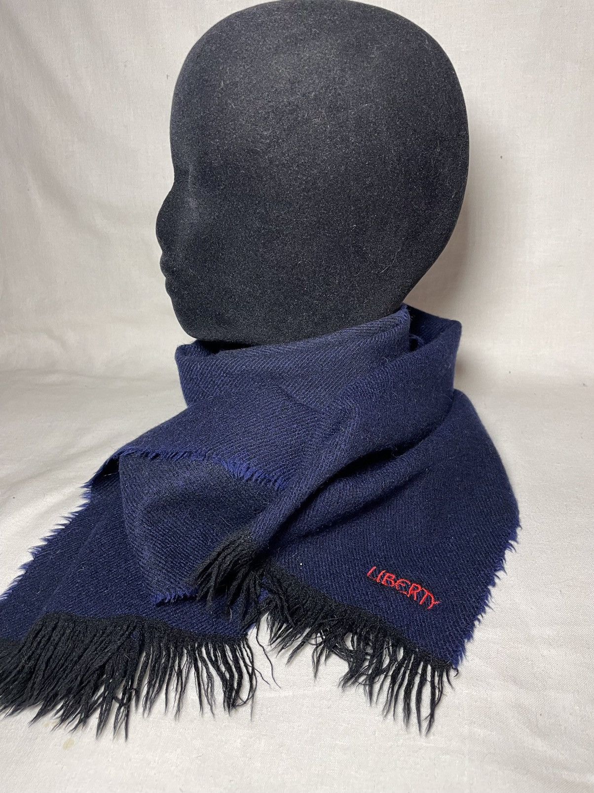 Liberty × Liberty London Liberty navy wool scarf Size ONE SIZE - 4 Thumbnail