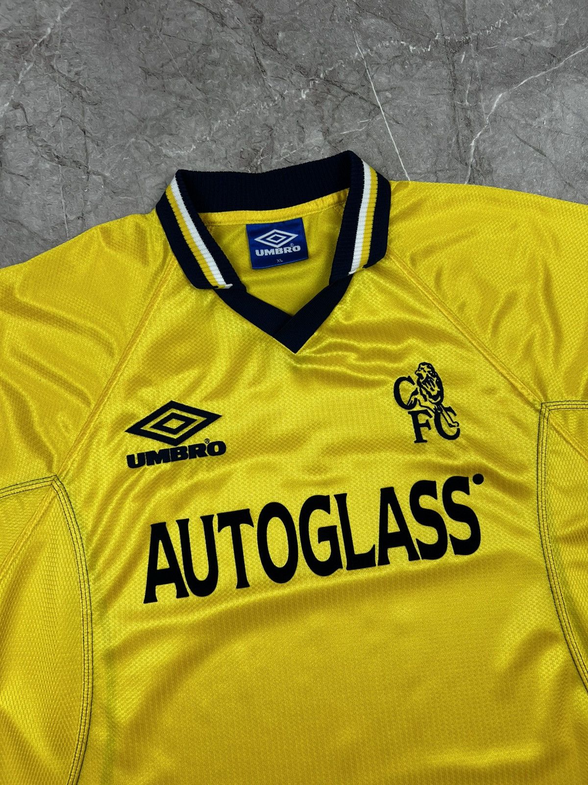 Umbro Chelsea Umbro 1997/1999 jersey vintage soccer retro home Size US XL / EU 56 / 4 - 5 Thumbnail