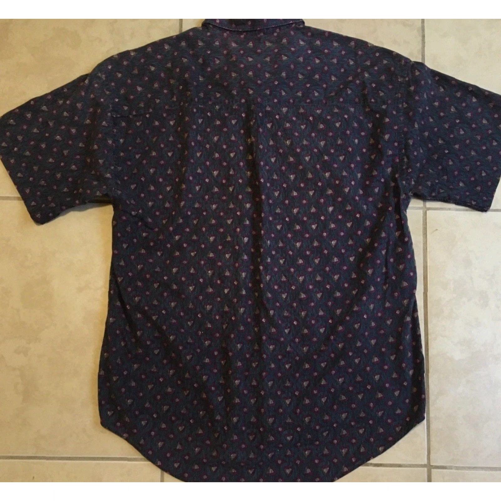 Vintage Vtg 90s Abstract Art All Over Print Button Up Shirt XL Blue Men Short Sleeve Vintage 90s Grunge Vaporwave Surf Skate Aztec OP Size US XL / EU 56 / 4 - 2 Thumbnail
