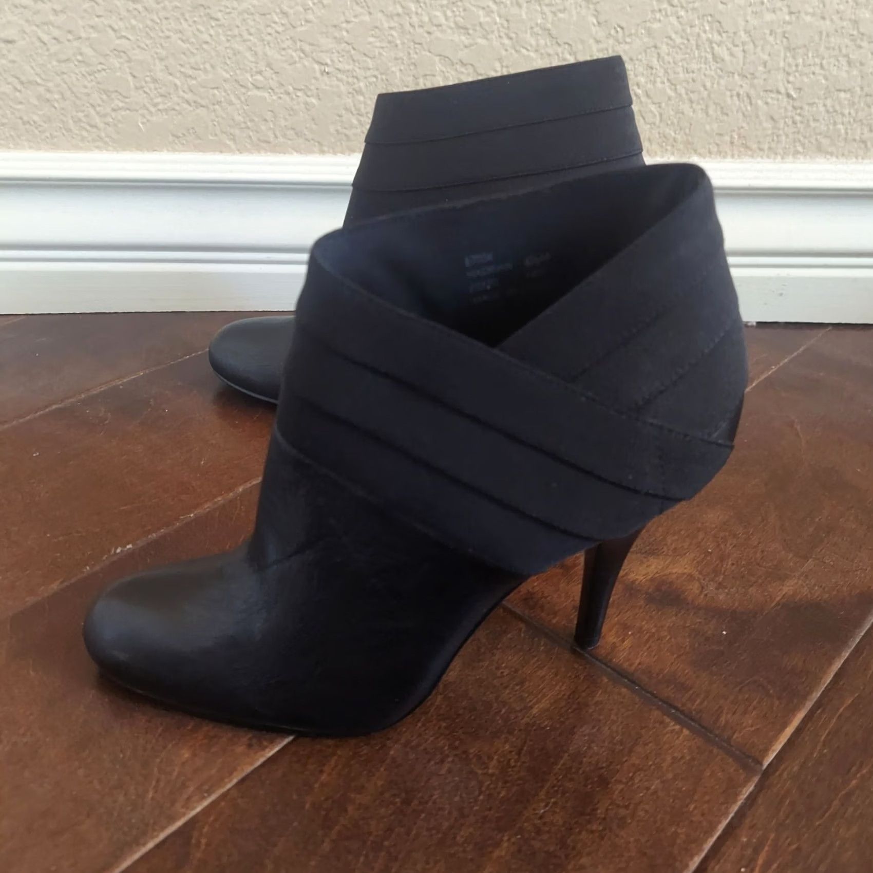 Calvin Klein Calvin Klein Women's Black Hadrian Booties Heels Pump - 6.5M - Black - BM - Slip On - Patent Leather - M - Solid - Booties - Women Size US 7 / IT 37 - 5 Thumbnail