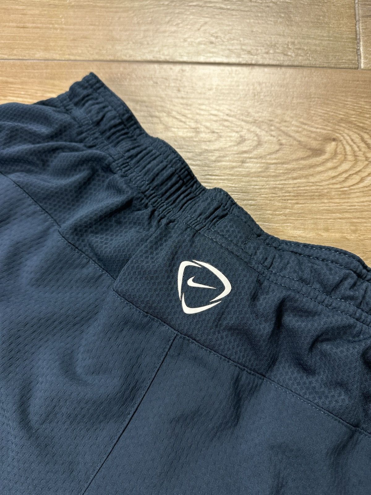 Nike × Vintage Vintage England Nike Dri-Fit Football Soccer Shorts Size US 36 / EU 52 - 11 Thumbnail