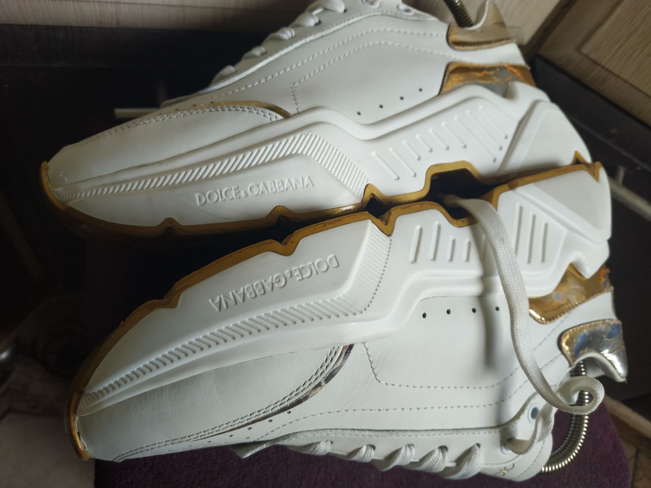 Dolce & Gabbana Dolce & Gabbana Daymaster Womens White Gold Sneakers 7 IT Size US 10 / IT 40 - 25 Thumbnail