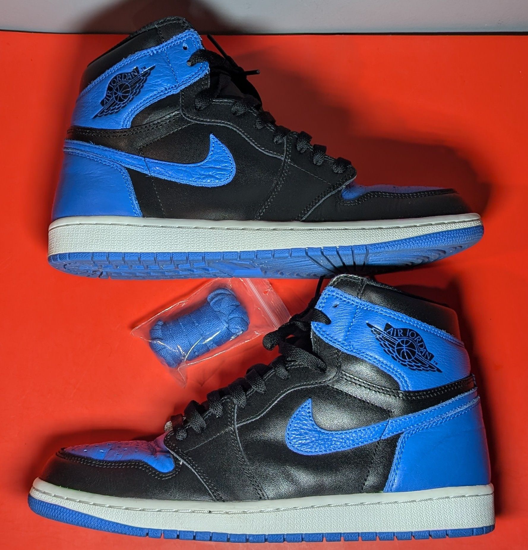 Jordan Brand Size 10 - Jordan 1 Retro OG High Royal Size US 10 / EU 43 - 2 Thumbnail