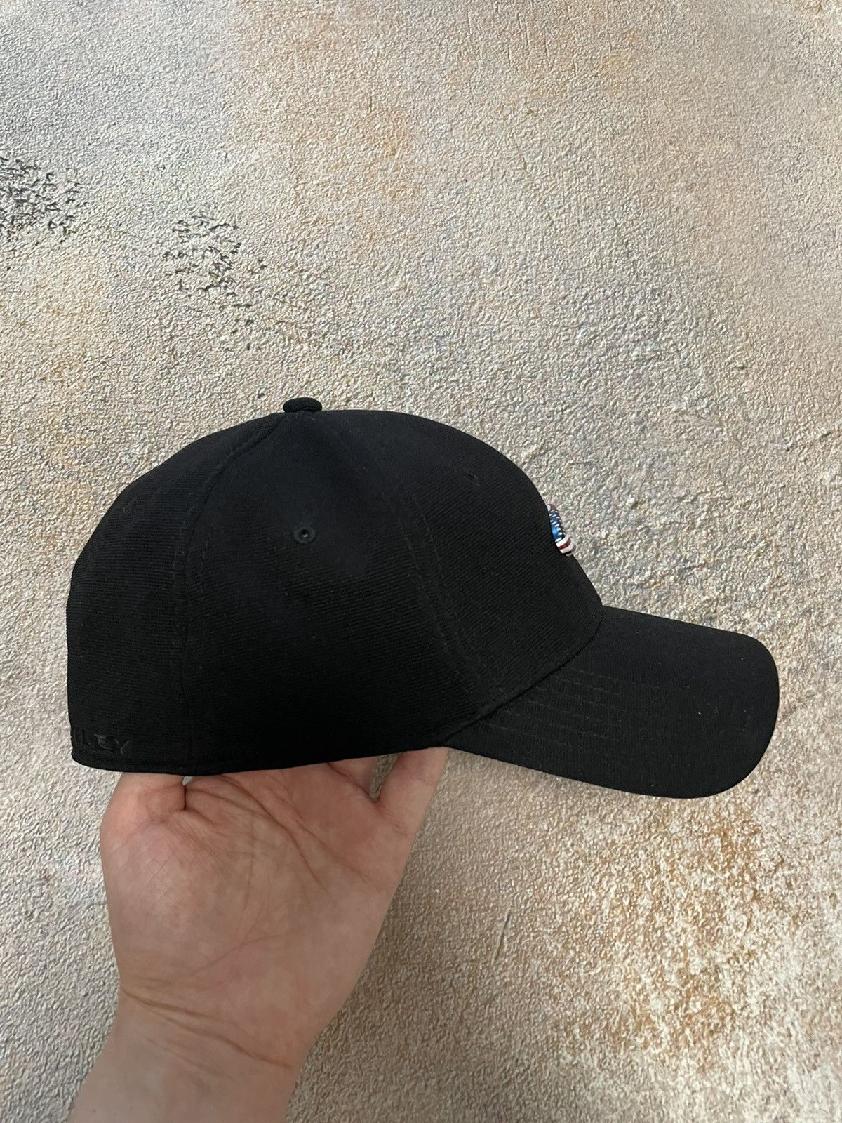 Oakley Vintage Oakley Center Logo Black Cap Size ONE SIZE - 5 Thumbnail