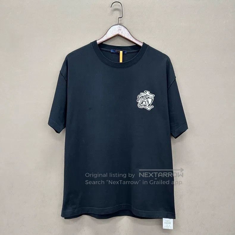 Louis Vuitton Louis Vuitton Smoke graffiti print short sleeves Size US L / EU 52-54 / 3 - 1 Thumbnail