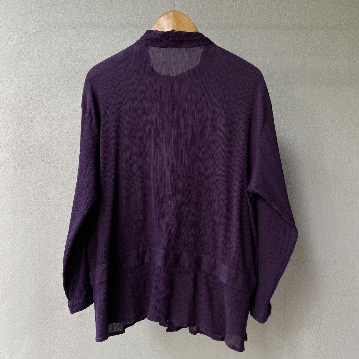 Issey Miyake Plantation Purple Long Sleeve Pleated Button-Up Blouse Size M / US 6-8 / IT 42-44 - 2 Thumbnail