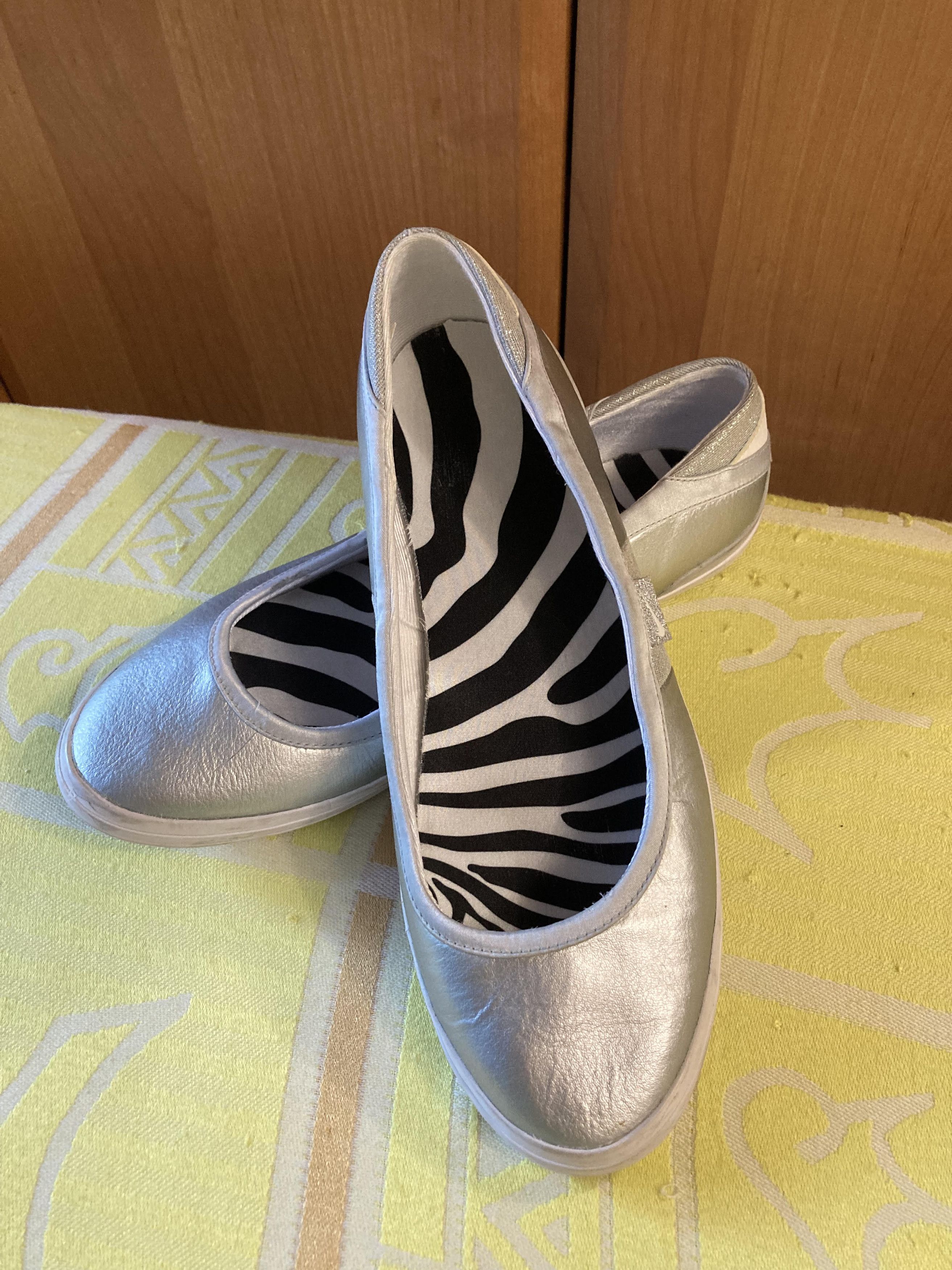Nike × Vintage Nike Vintage Silver Ballet Flats Y2K Size US 8.5 / IT 38.5 - 1 Thumbnail
