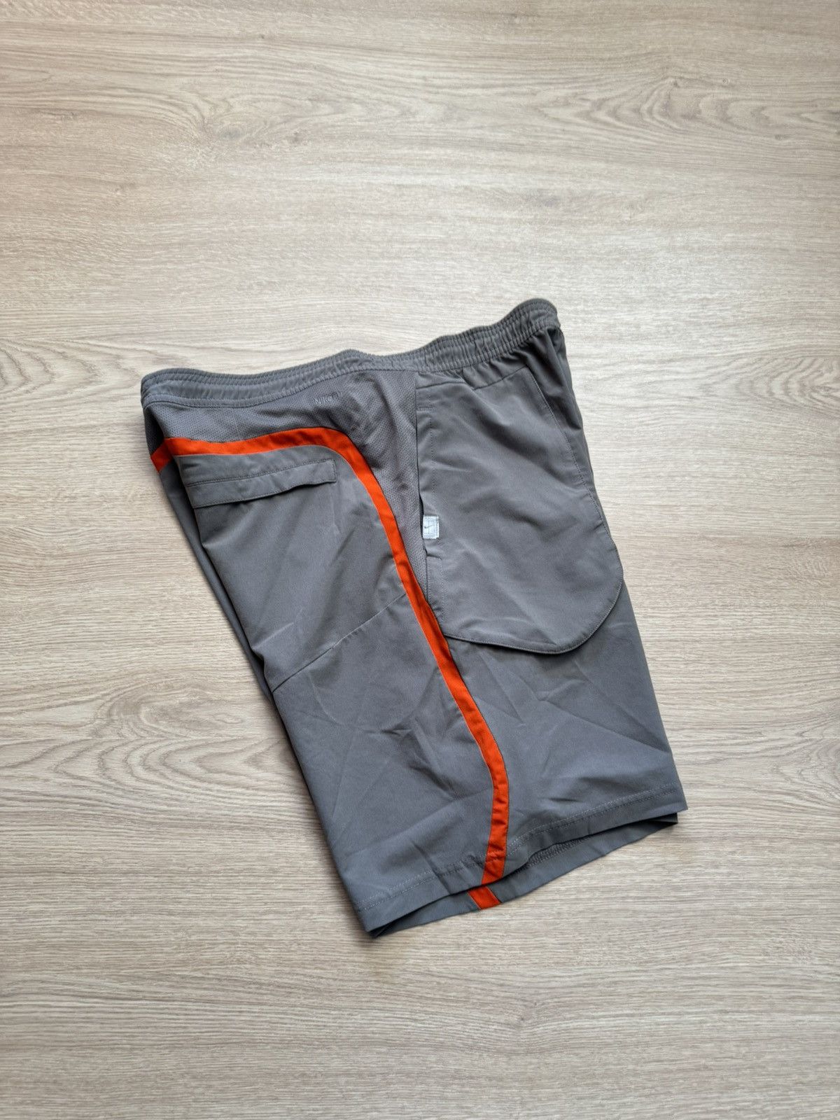Vintage Vintage Nike Challenge Court Tennis y2k Japanese Shorts Size US 32 / EU 48 - 5 Thumbnail