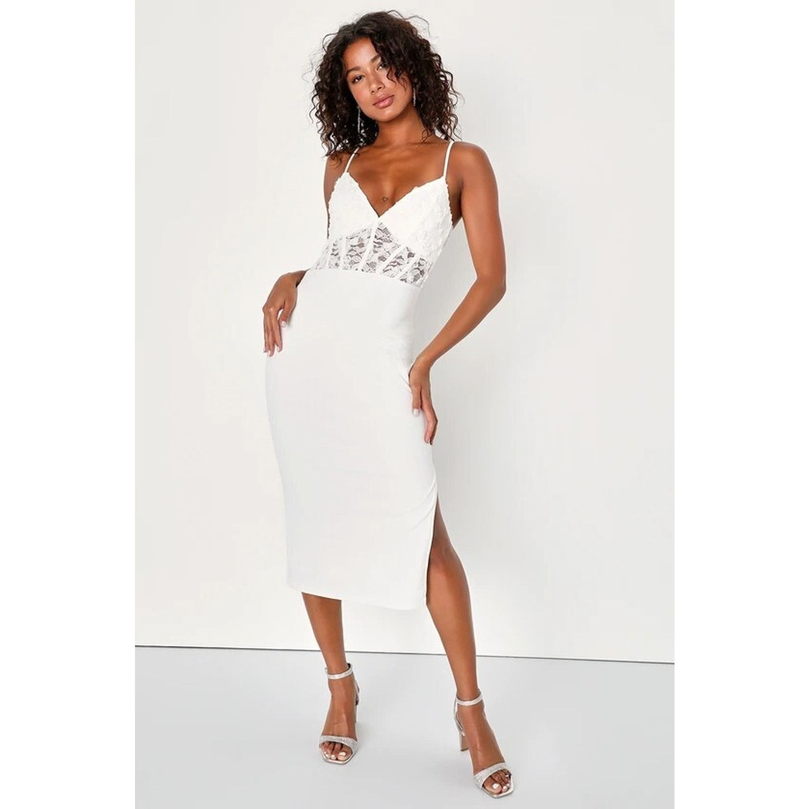 Other NWT LULUS Medium Lavish White Lace Floral Bustier Dress Size M / US 6-8 / IT 42-44 - 1 Thumbnail