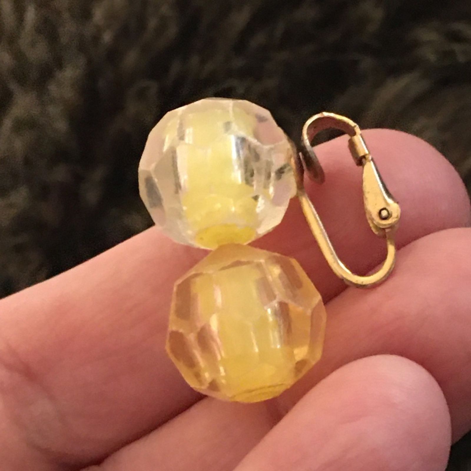 Vintage Vintage signed Richelieu dangle bead clip earrings Size ONE SIZE - 6 Thumbnail