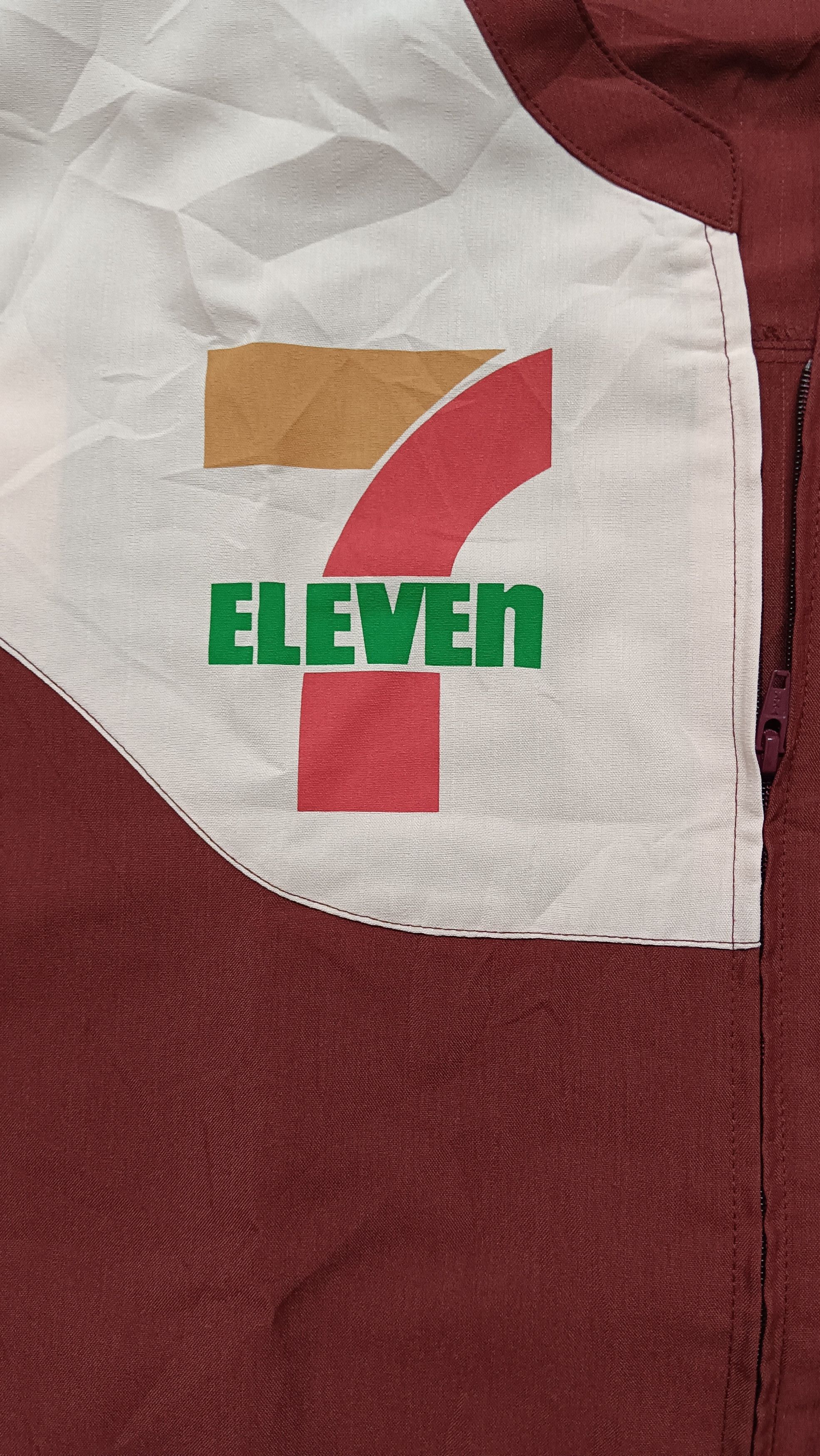 Edition Japan 💥FYE🔥Vtg 7-Eleven Japan’s Worker Zipper Shirt Size US L / EU 52-54 / 3 - 7 Thumbnail
