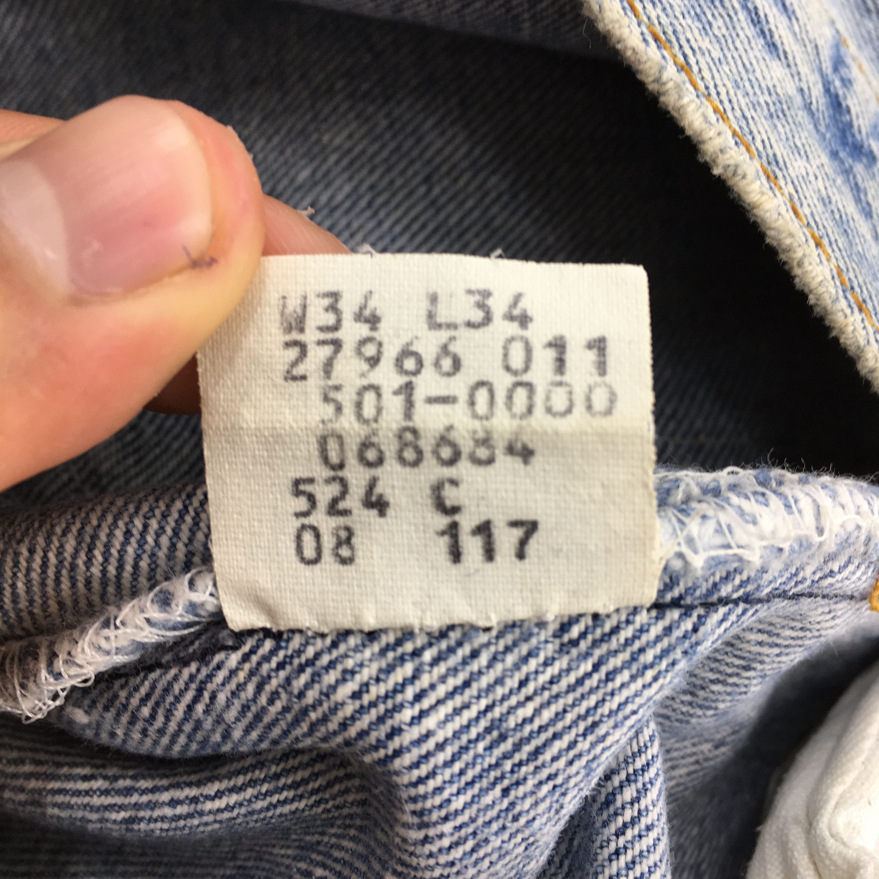 Levi's Size 32x28.5 Vintage 90s Levi's 501 Faded Blue Jeans S1340 Size US 32 / EU 48 - 14 Thumbnail