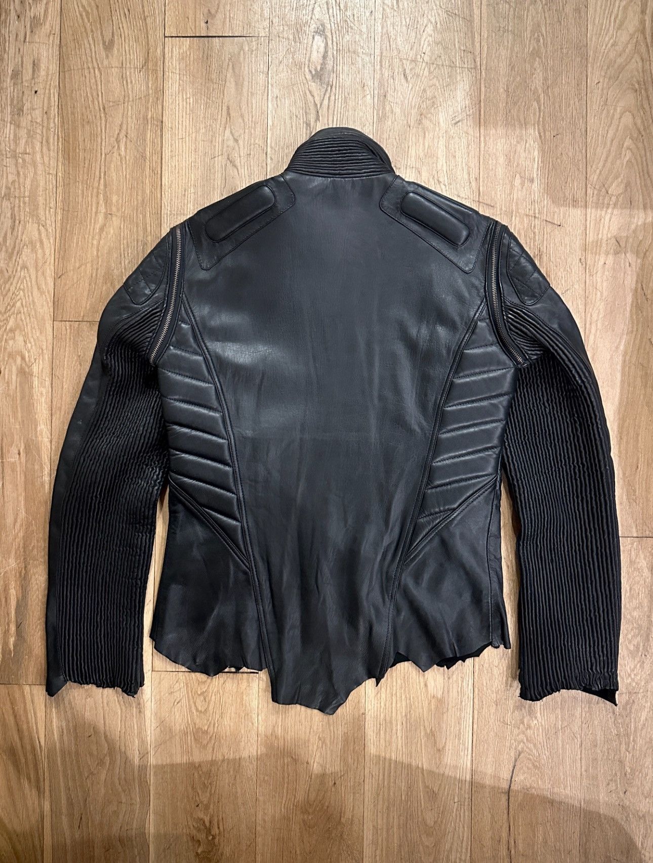 Yasuyuki Ishii Yasuyuki Ishii FW24 Leather Racing Jacket Size US L / EU 52-54 / 3 - 4 Thumbnail