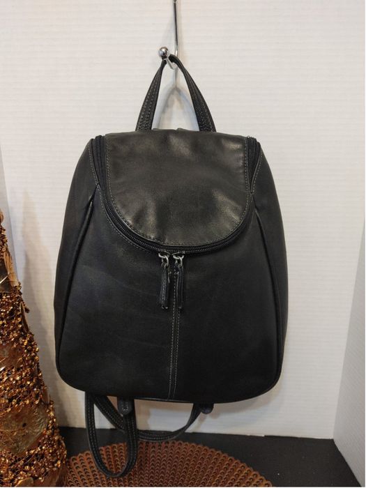 Tignanello black leather online backpack