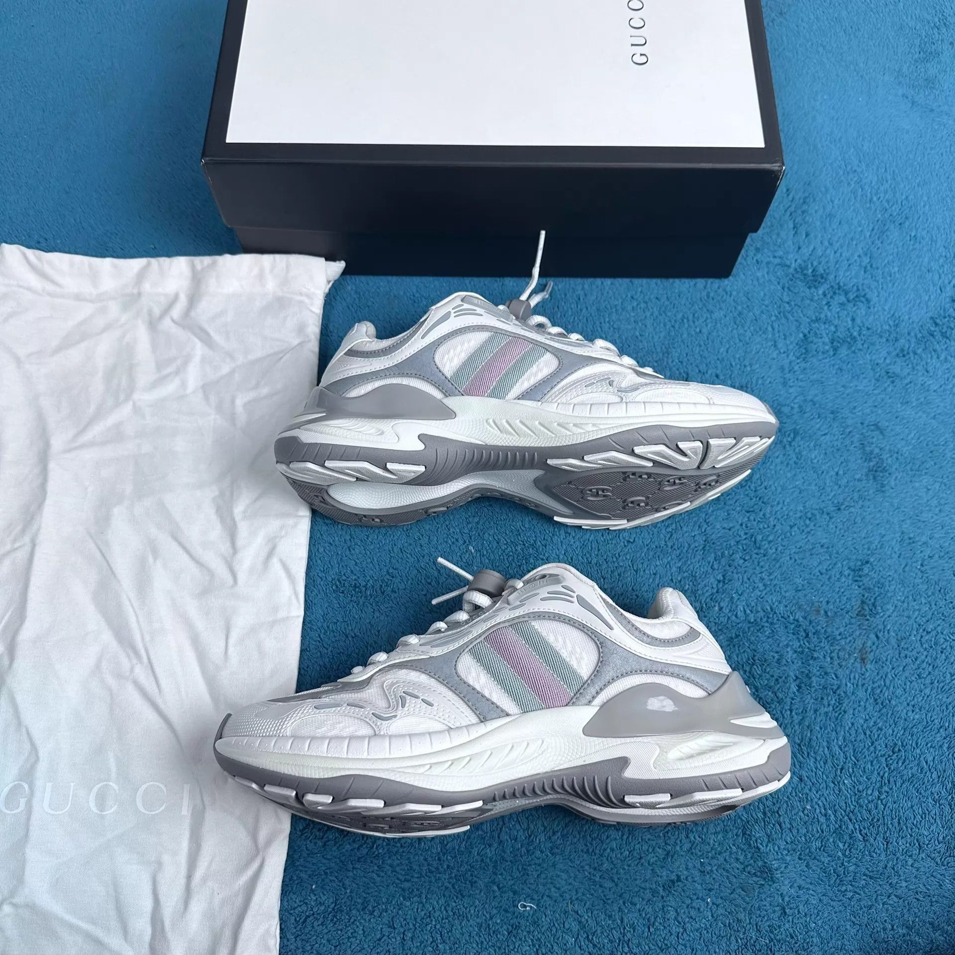 Gucci Gucci Leather Drawstring Low-Top Sneakers Gray 37 Size US 6.5 / IT 36.5 - 2 Thumbnail