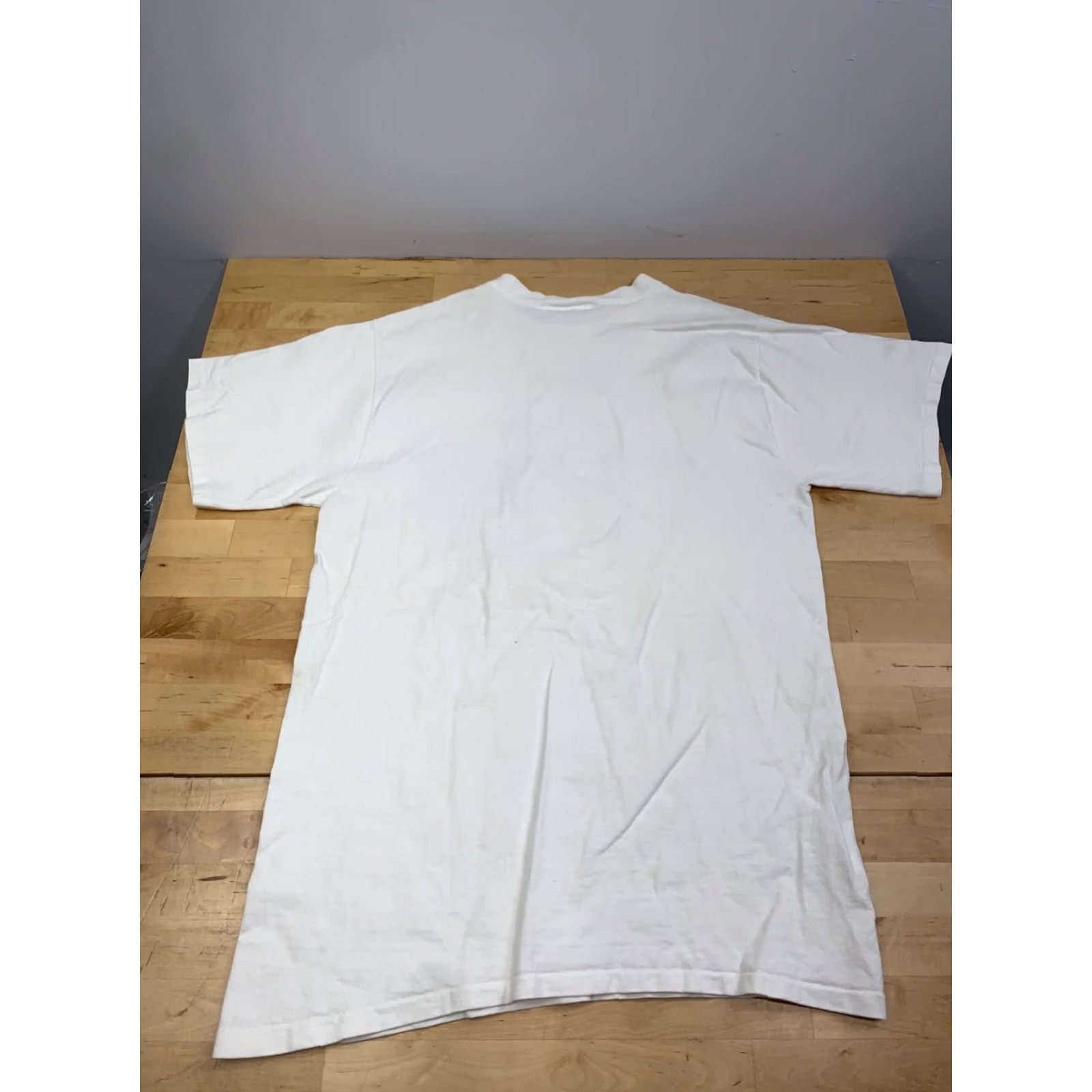 Vintage VINTAGE Donald Duck Shirt Mens M White 90s Disney Cotton T-Shirt Short Sleeve Crew Neck Genus United States Men M White 90s Shirt Size US M / EU 48-50 / 2 - 6 Thumbnail