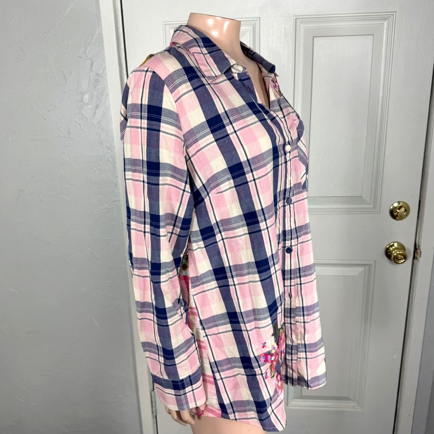 Soft Surroundings Soft Surroundings Button Women's Shirt M Floral Bohemian Embroidered Plaid N26 Size M / US 6-8 / IT 42-44 - 6 Thumbnail