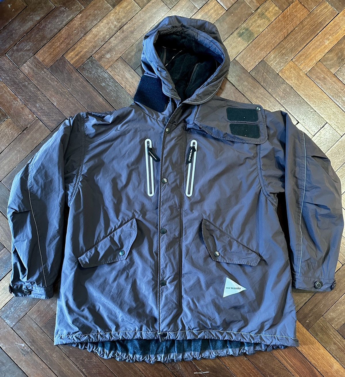 And Wander and wander Octa Jacket in Brown, size L/XL Size US L / EU 52-54 / 3 - 1 Thumbnail