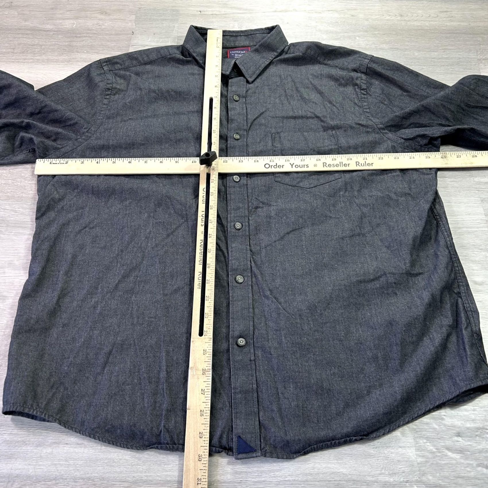UNTUCKit UNTUCKit Shirt Mens 2XL Gray Chambray Cotton Button Up Long Sleeve Casual Size US XXL / EU 58 / 5 - 4 Thumbnail
