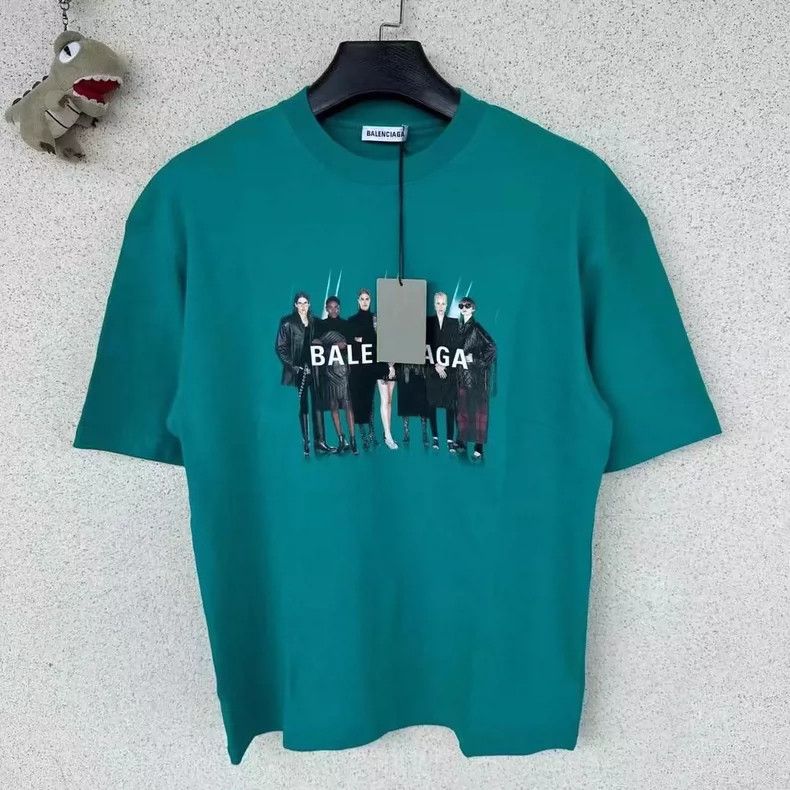 Balenciaga Balenciaga New Lake Green Figure Short Sleeve Size US L / EU 52-54 / 3 - 1 Thumbnail