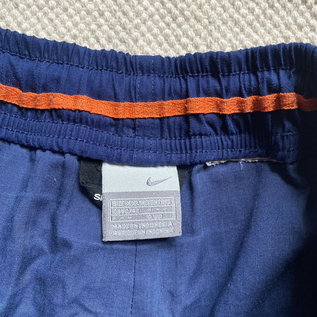 Nike NIKE Y2K BAGGY SPRTSDLX DRILL NYLON TRACK PANTS Size US 36 / EU 52 - 11 Thumbnail