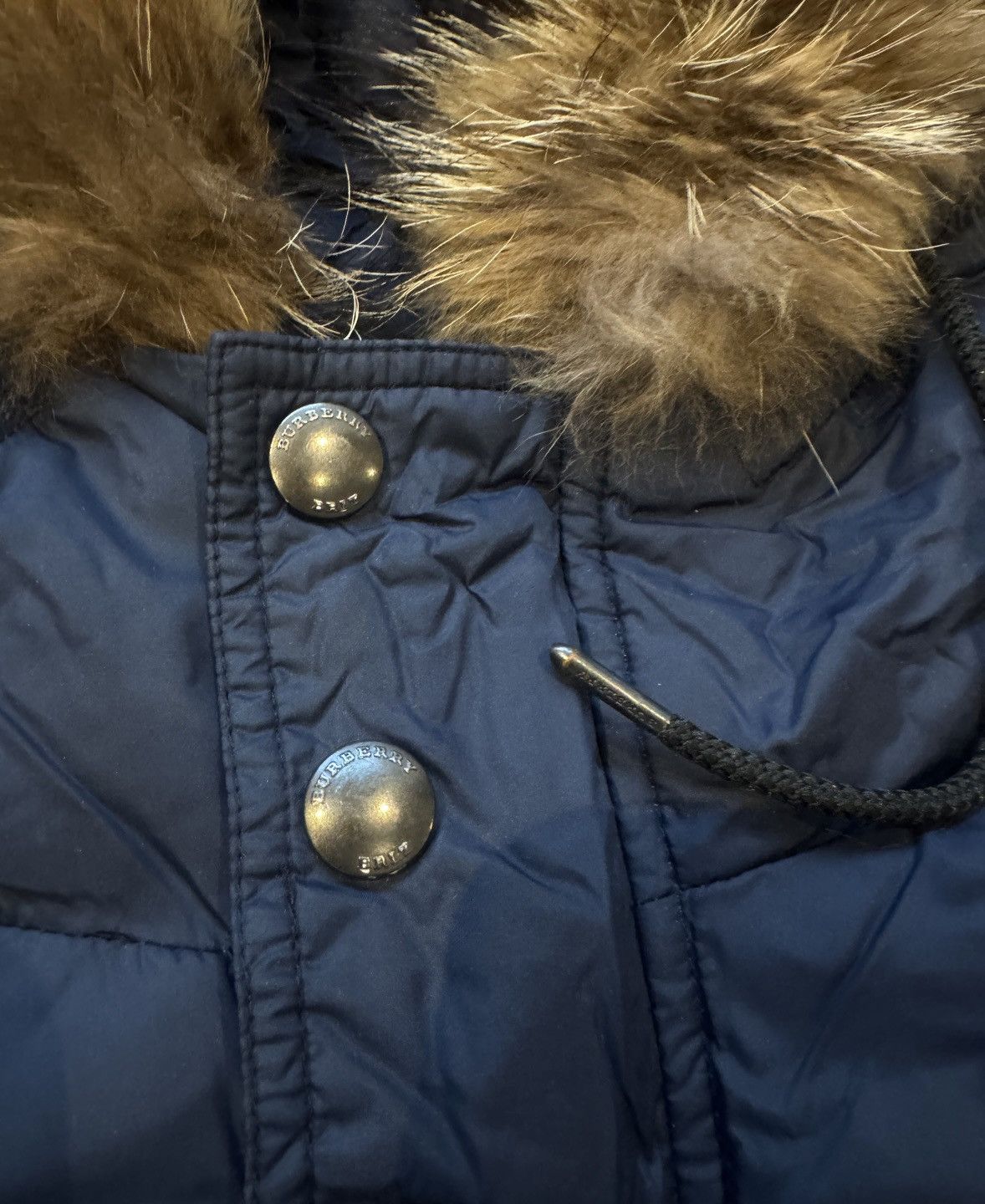 Burberry Navy Puffer Winter Parka with Real Fur Hood Burberry Size XL / US 12-14 / IT 48-50 - 4 Thumbnail