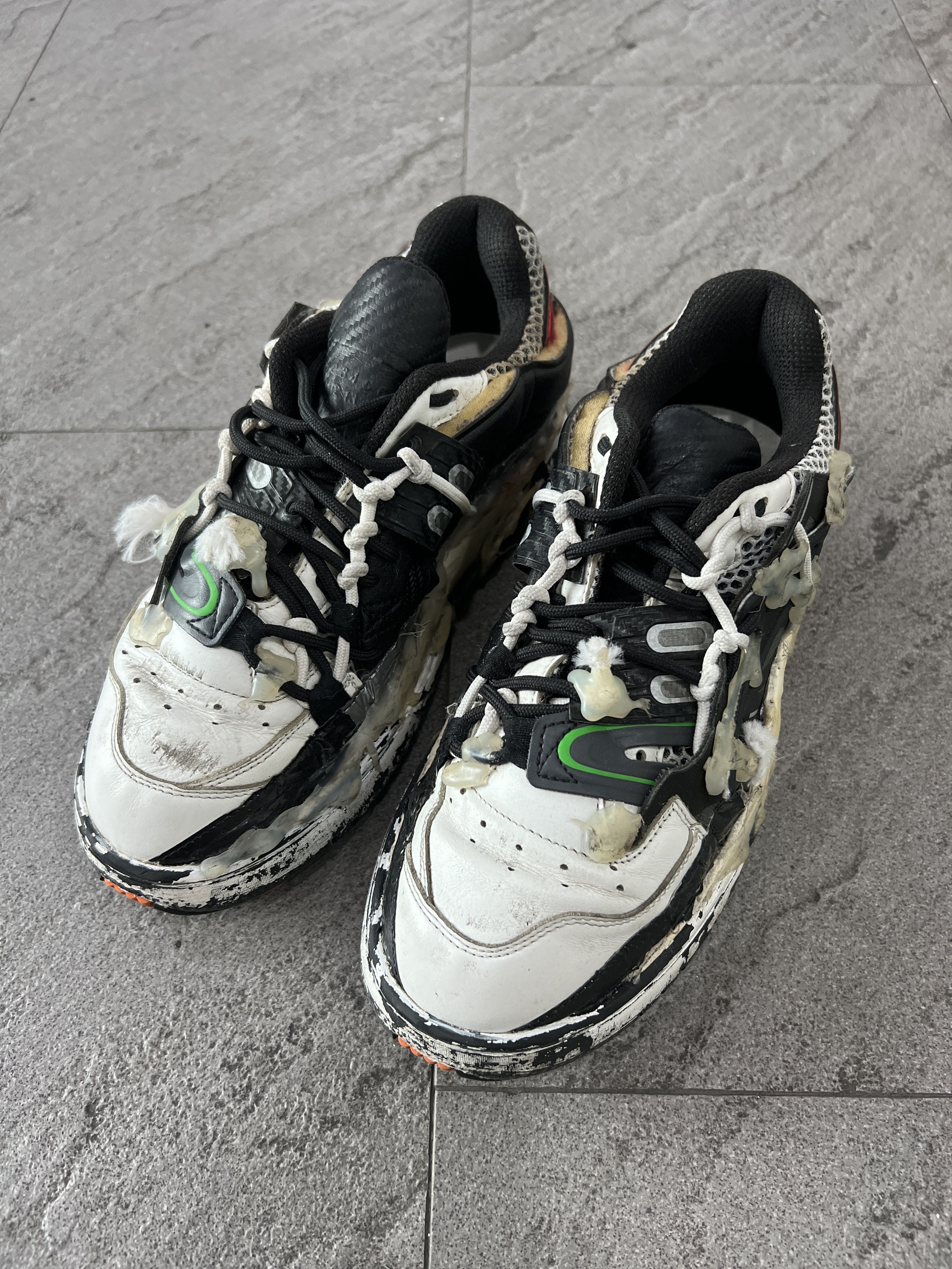 Maison Margiela Maison Margiela Fusion Sneakers Black/Red Size US 6.5 / EU 39-40 - 3 Thumbnail