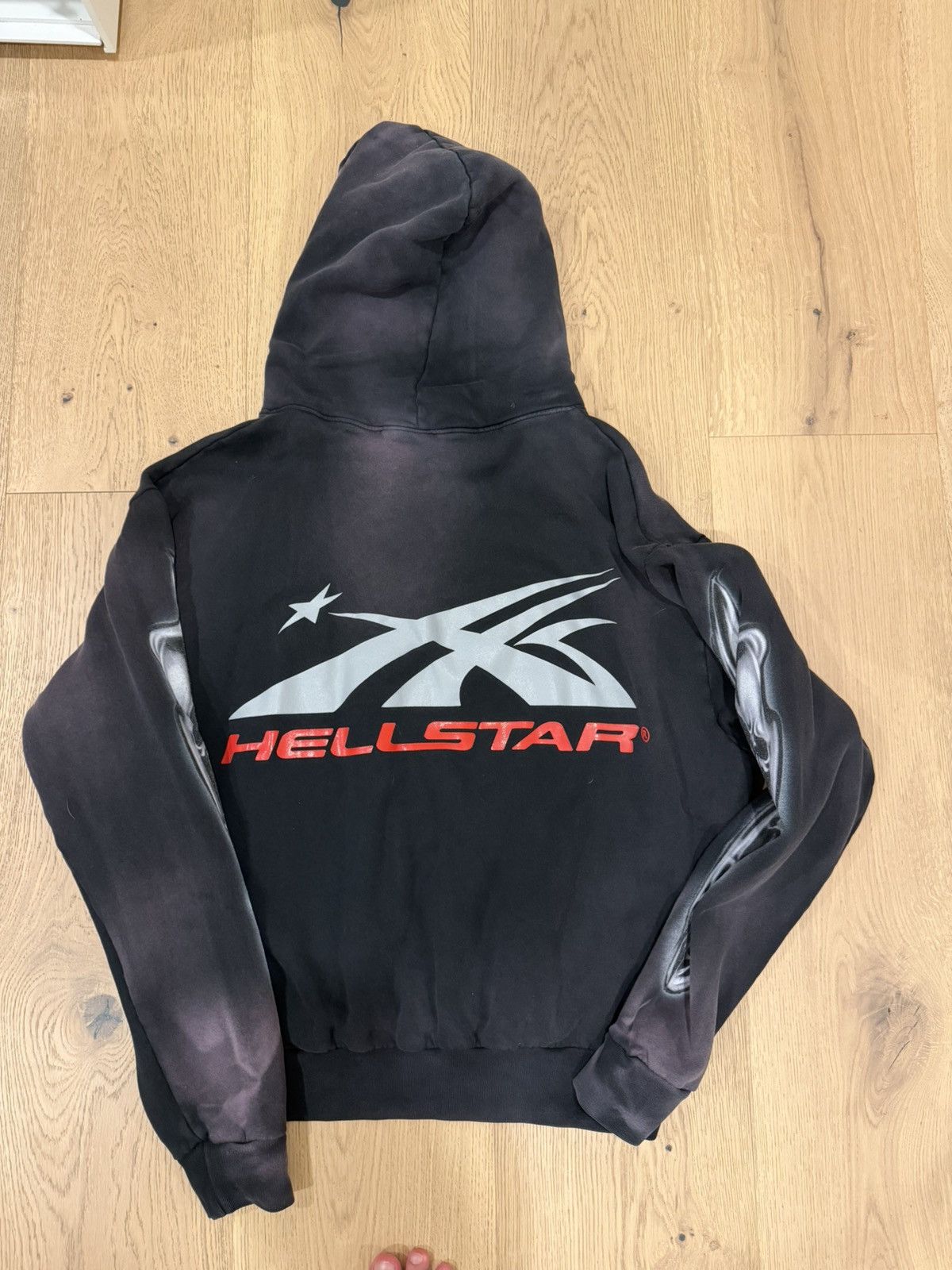 HELLSTAR Hellstar Airbrushed Skull Hoodie Size US XL / EU 56 / 4 - 2 Thumbnail