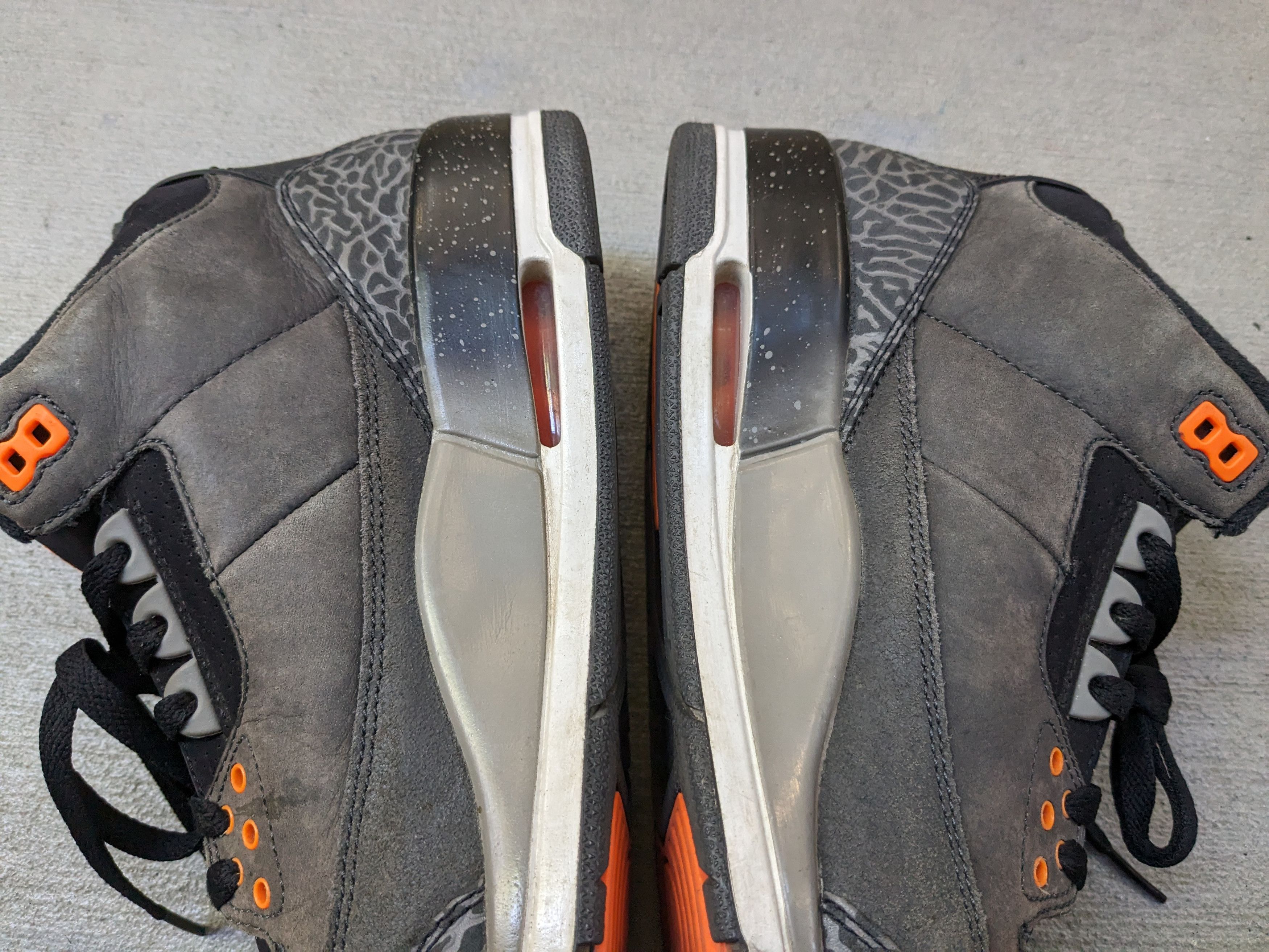 Jordan Brand Nike Air Jordan 3 Retro 2023 Mid Fear Pack 10 CT8532-080 Size US 10 / EU 43 - 10 Thumbnail