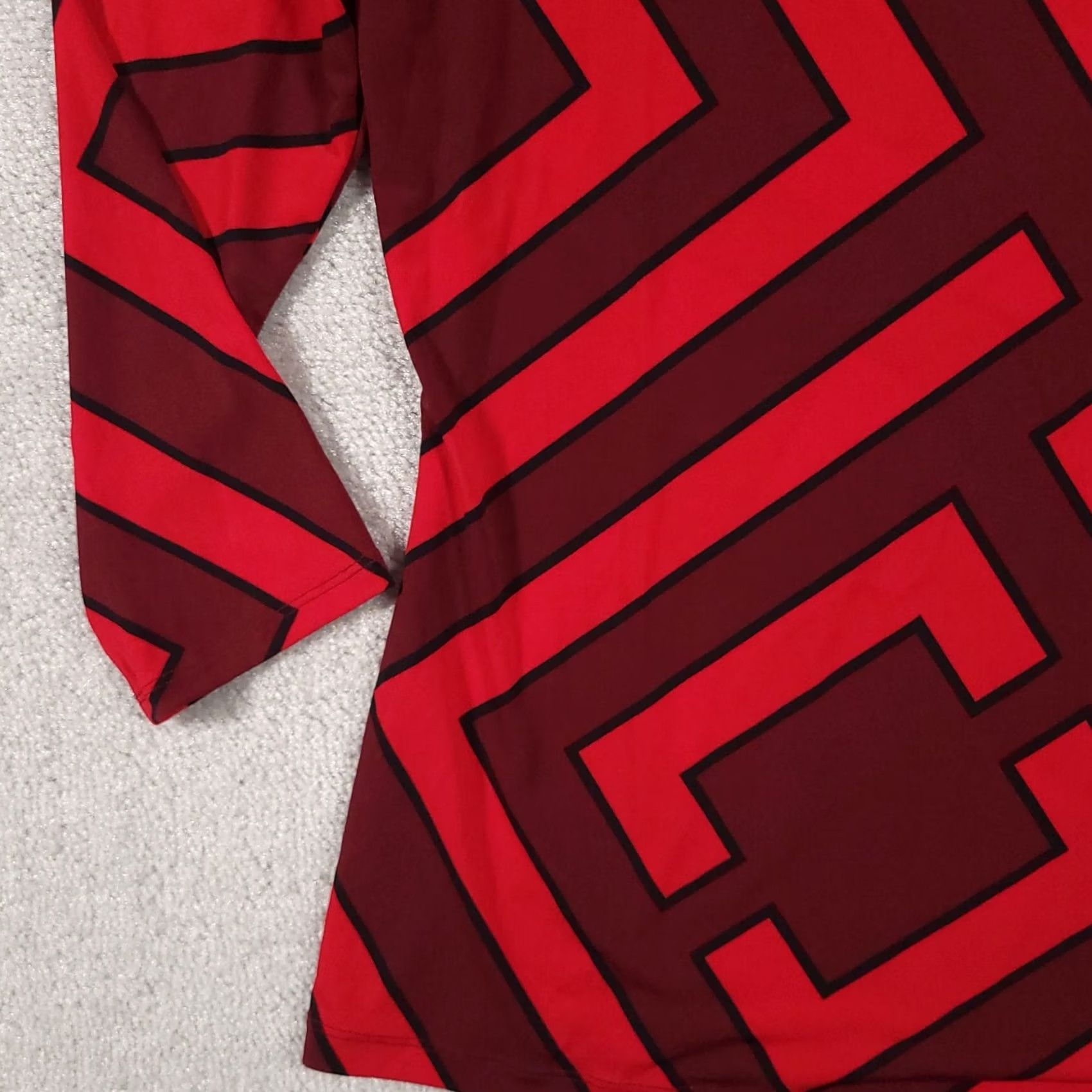 Liz Claiborne Liz Claiborne Shirt Womens Small Red Geometric Square Neck 3/4 Sleeves Blouse Size S / US 4 / IT 40 - 4 Thumbnail