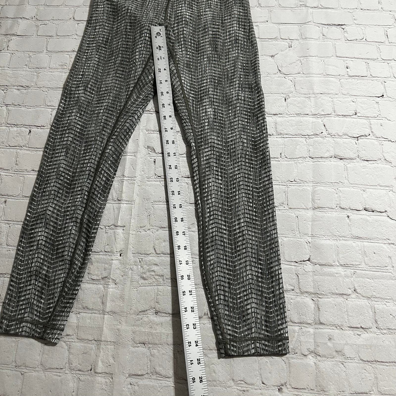 Lululemon lululemon leggings size 4 Size 27" / US 4 / IT 40 - 7 Thumbnail