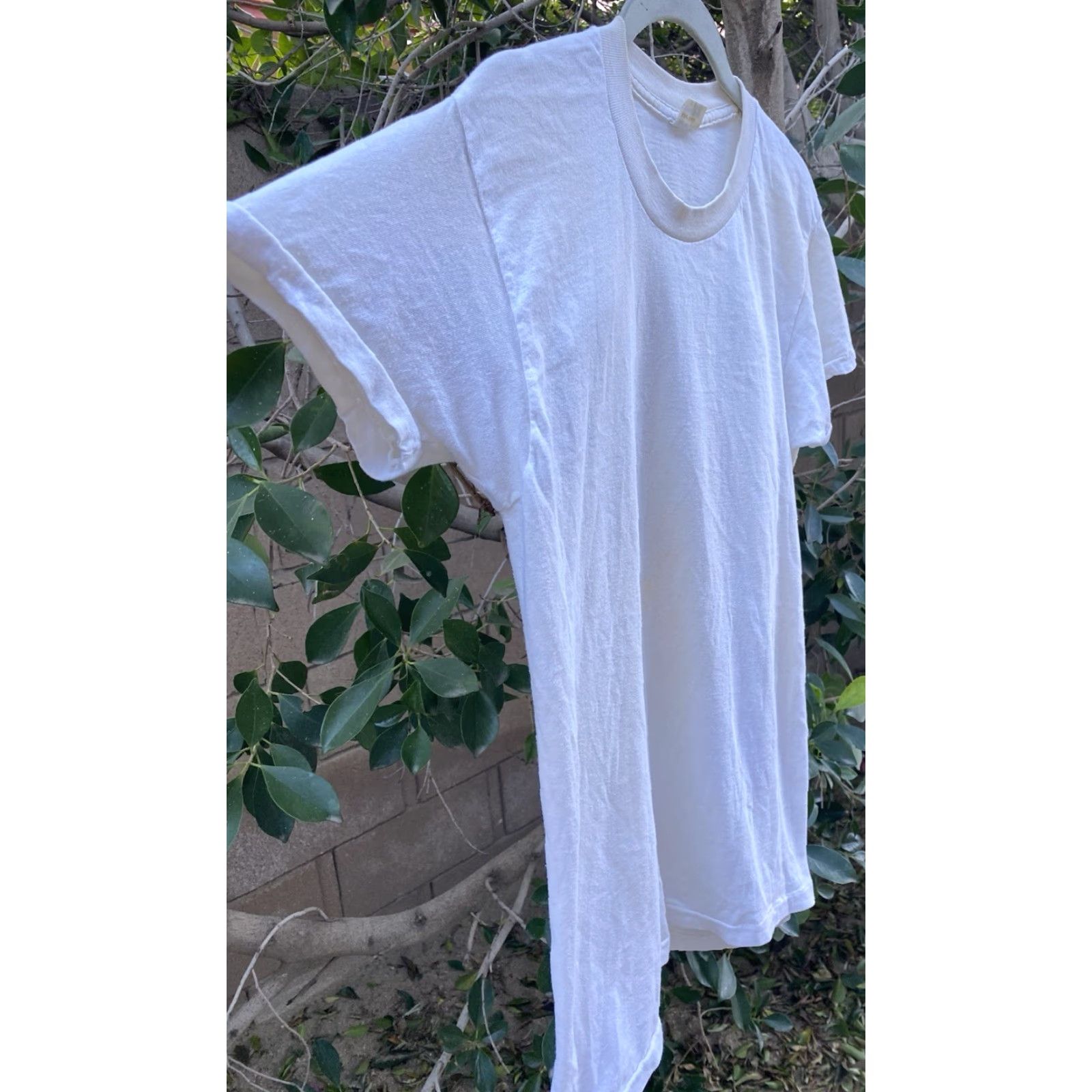 JCPenney VINTAGE JCPenney Blank White T-Shirt 38 USA 50/50 Fortrel Cotton Poly Short Sleeve Men's Shirt 1970s Rockabilly White fits Men Size US M / EU 48-50 / 2 - 3 Thumbnail