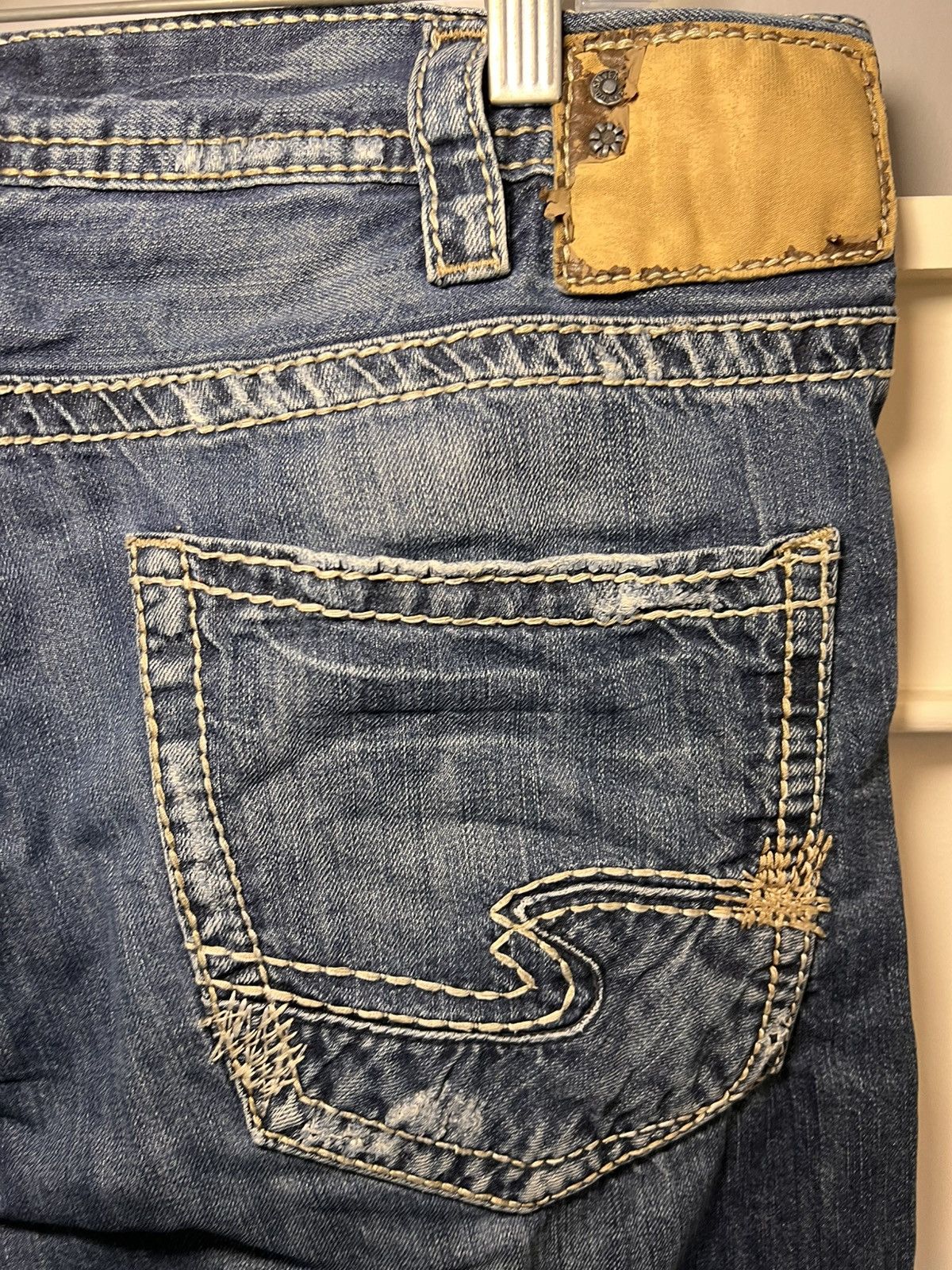 Silver Jeans Co. Vintage Silver bootcut 6 pocket contrast stitch faded jeans Size US 34 / EU 50 - 8 Thumbnail