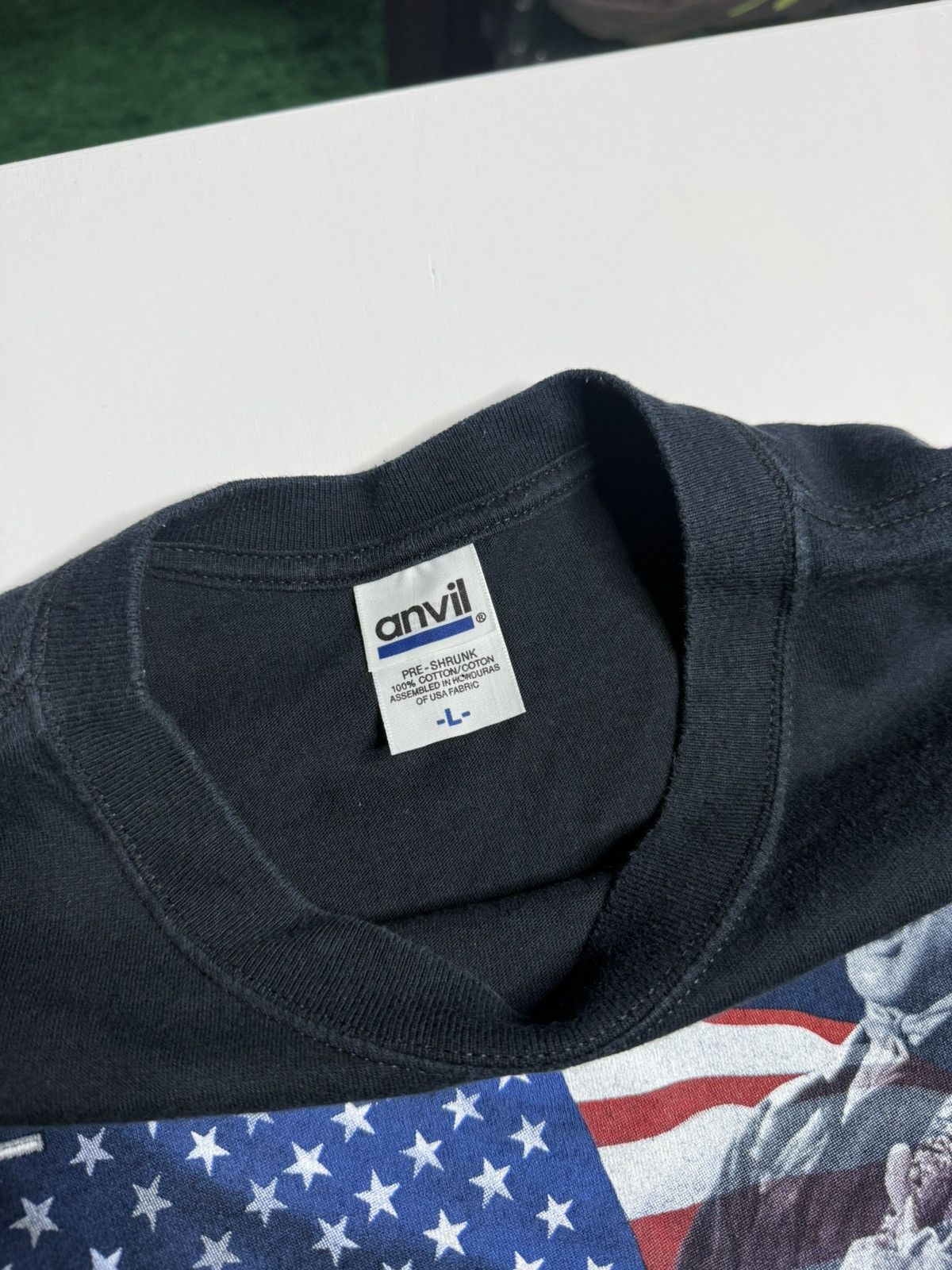 Vintage VINTAGE 1990's Evlis Presley Tee "Black" (L) PREOWNED Size US L / EU 52-54 / 3 - 5 Thumbnail