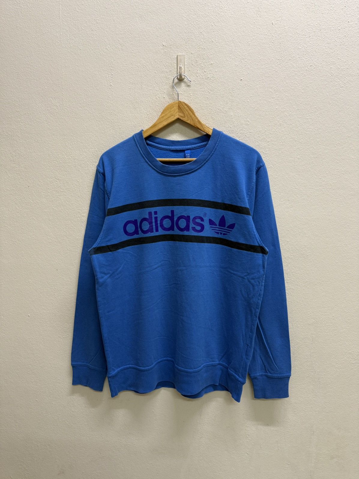 Adidas Adidas Spellout Biglogo Sweatshirt Size US M / EU 48-50 / 2 - 20 Thumbnail
