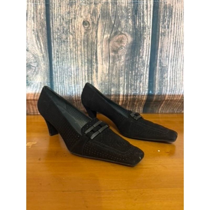 Stuart Weitzman Stuart Weitzman Women's Black Suede Block Heel Pumps Size 7 Size US 7 / IT 37 - 3 Thumbnail