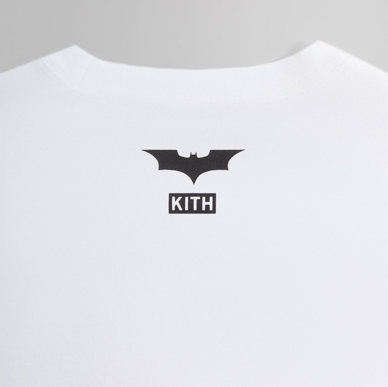 DC Comics × Kith Batman | Kith Shattered Vintage Tee Size US XL / EU 56 / 4 - 4 Thumbnail