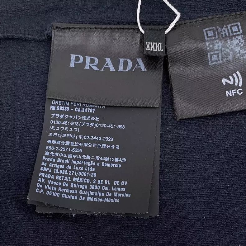 Prada Prada Size XXXL Dark blue logo cotton round-neck short-sle Size US XXL / EU 58 / 5 - 6 Thumbnail