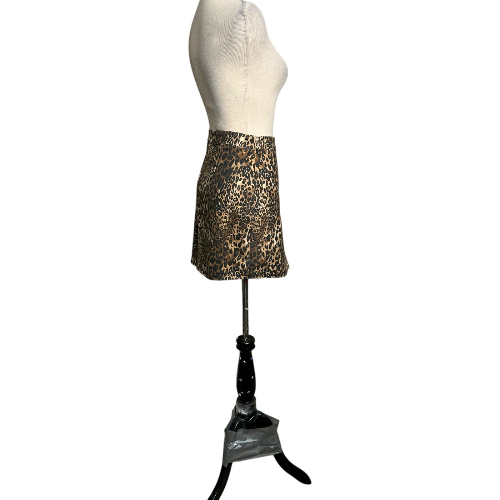 Forever 21 Forever 21 brown animal print mini skirt size Large Size 29" - 7 Thumbnail