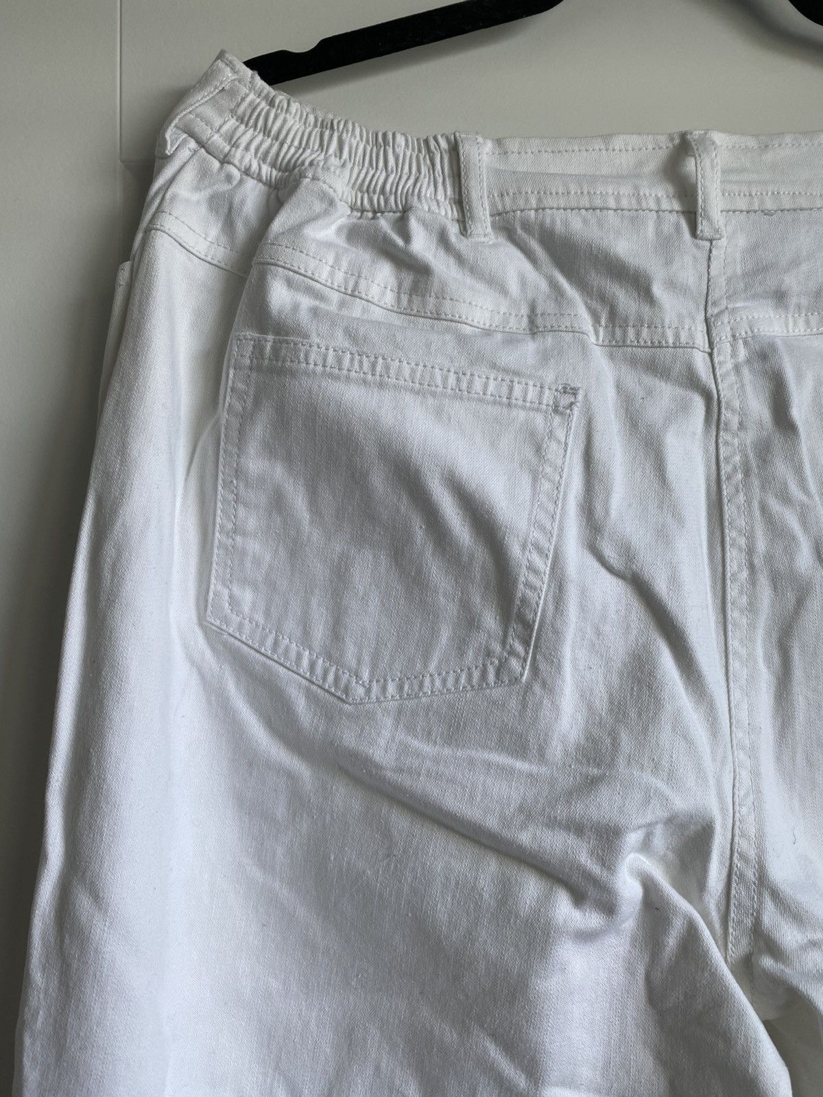 Denim & Co. Denim & Co. Womens Denim Jeans White Embroidered Floral NWOT Size 38" / US 16 / IT 52 - 9 Thumbnail