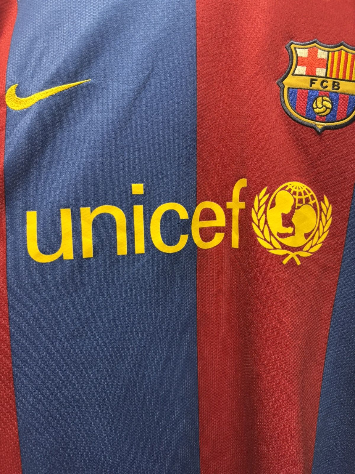 Nike Nike FC Barcelona 06/07 Home Kit soccerjersey footballjerse Size US XL / EU 56 / 4 - 3 Thumbnail